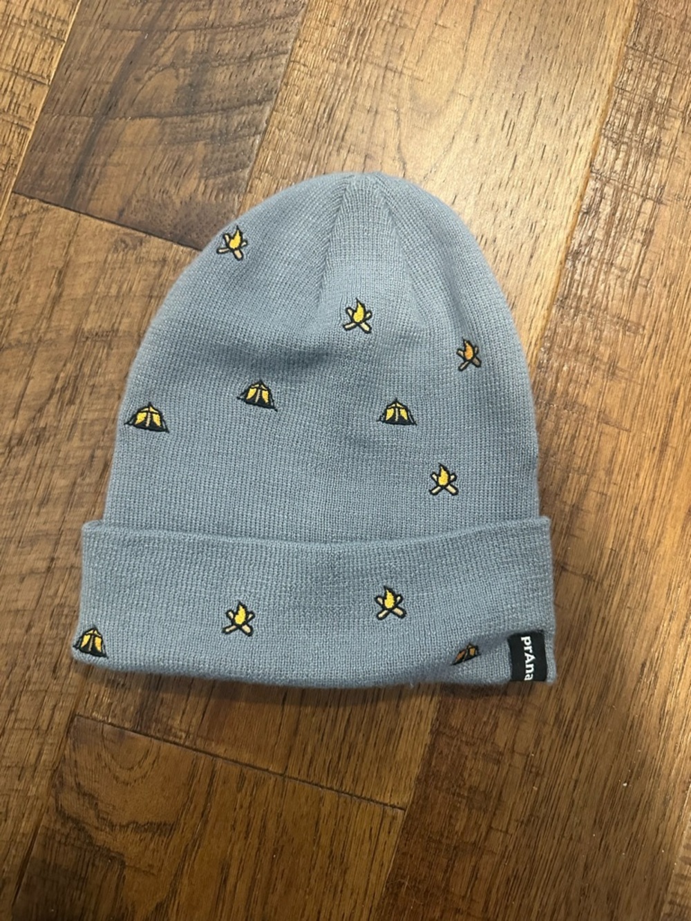 prAna wild now gray beanie camping corp core tent campfire design euc like new